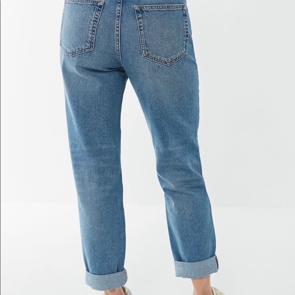 COPY - BDG High Waisted Mom Jean - Picture 2 of 5